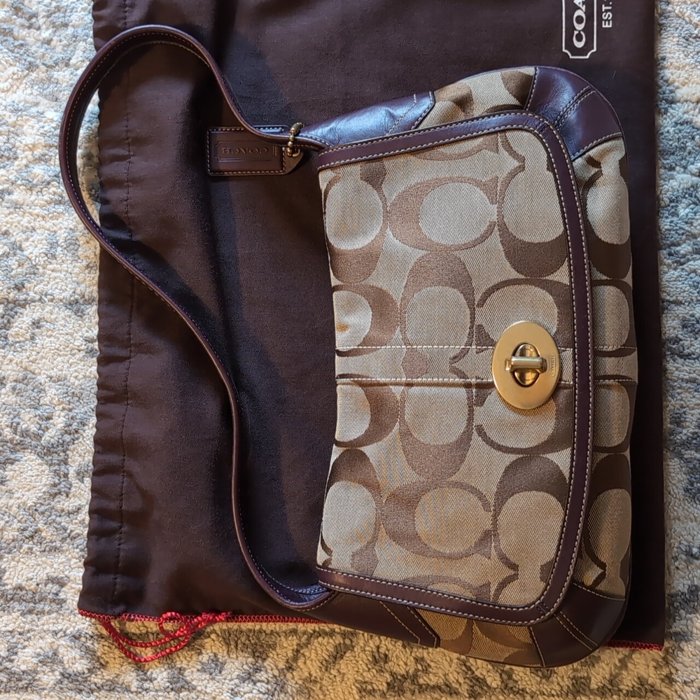 Coach Signature Shoulder Bag